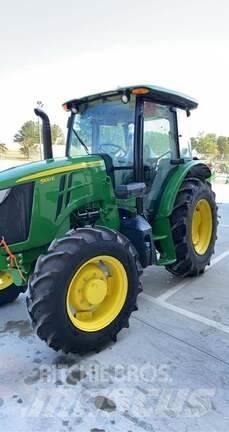 John Deere 5100E トラクター