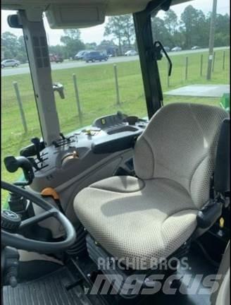 John Deere 5100E トラクター