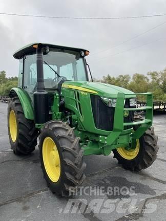 John Deere 5100E トラクター