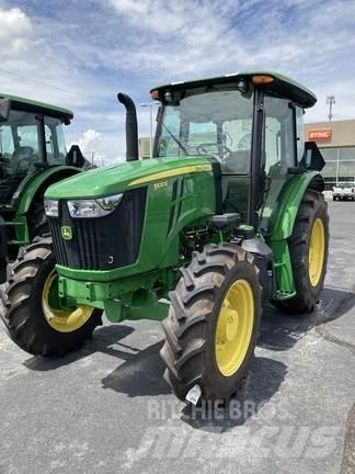 John Deere 5100E トラクター