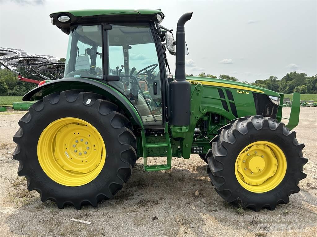 John Deere 5120M トラクター
