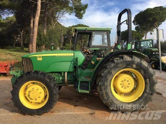 John Deere 5515 トラクター