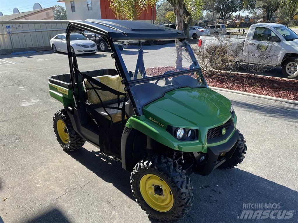 John Deere 560E ユーティリティー機械