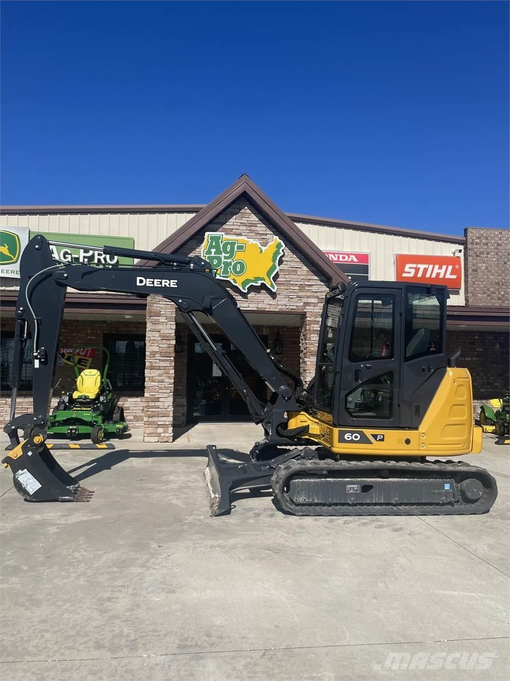 John Deere 60 P ミニ油圧ショベル 7t以下（ミニユンボ・ミニディガー）