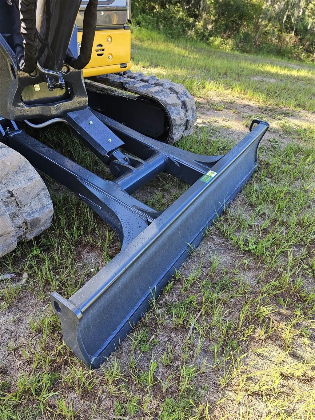 John Deere 60 P ミニ油圧ショベル 7t以下（ミニユンボ・ミニディガー）