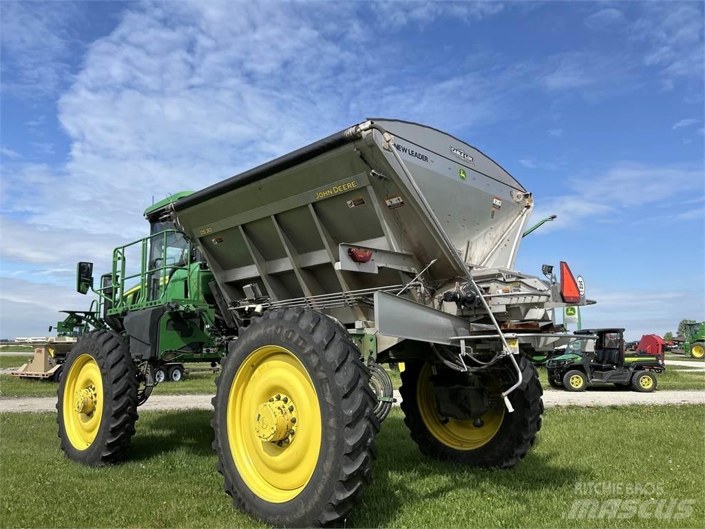 John Deere 600R 牽引型スプレイヤー