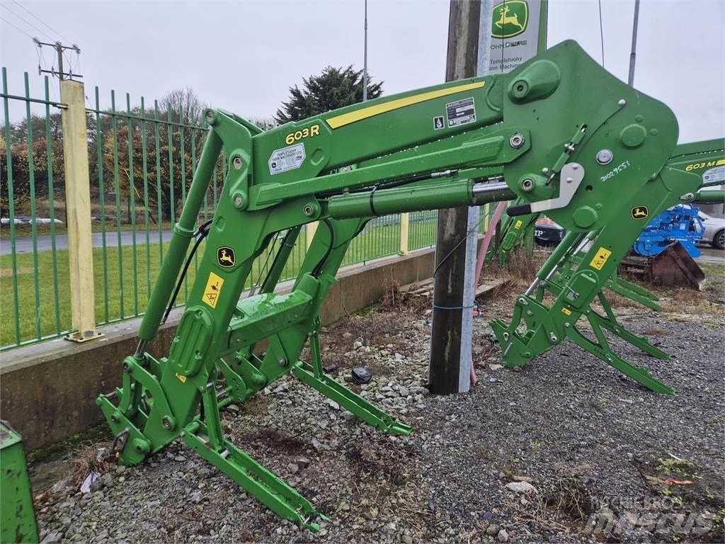 John Deere 603R トラクター
