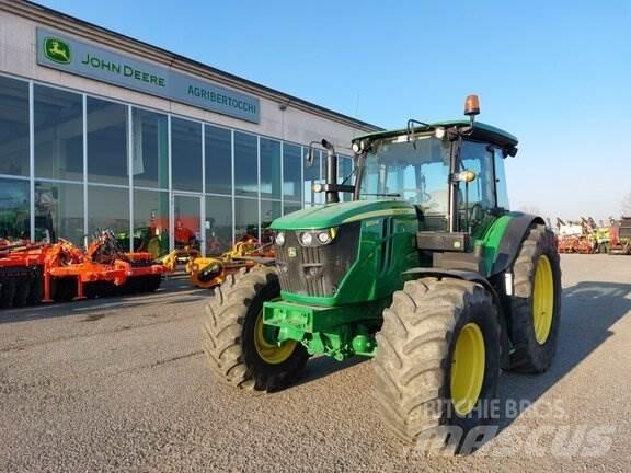 John Deere 6105M トラクター