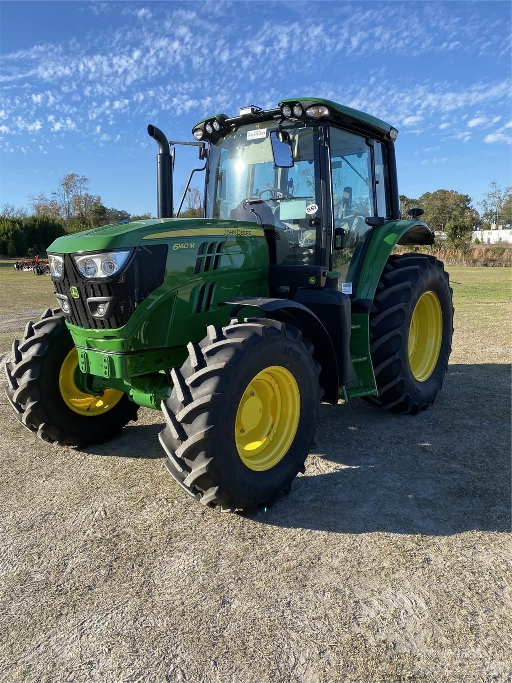 John Deere 6155M トラクター