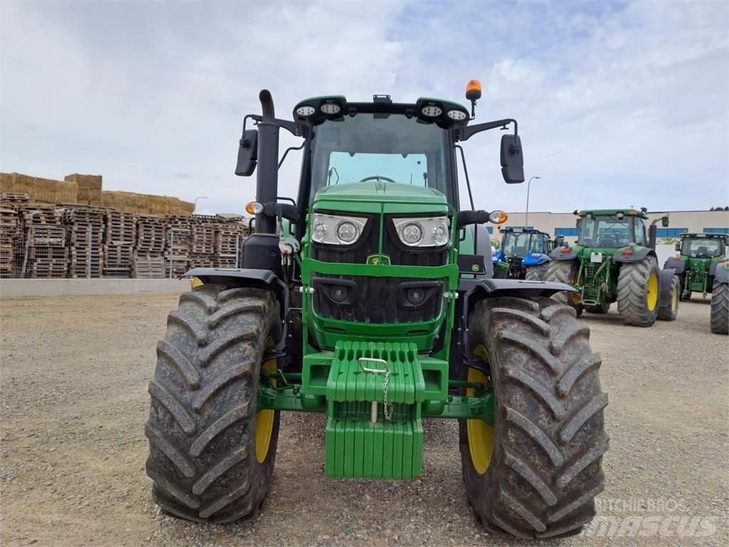 John Deere 6155M トラクター
