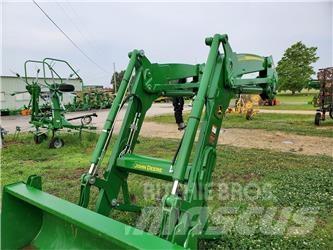 John Deere 620R トラクター