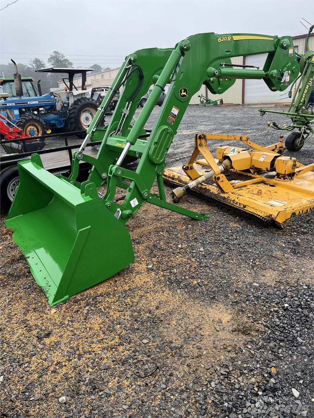 John Deere 620R トラクター