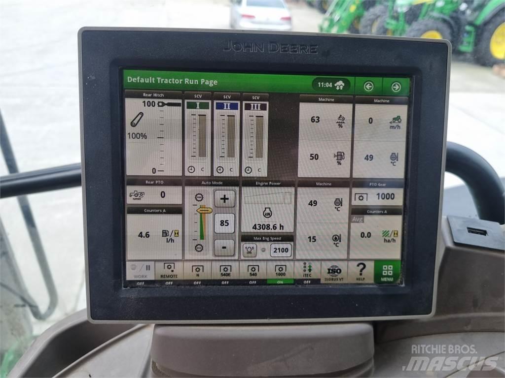 John Deere 6215R トラクター