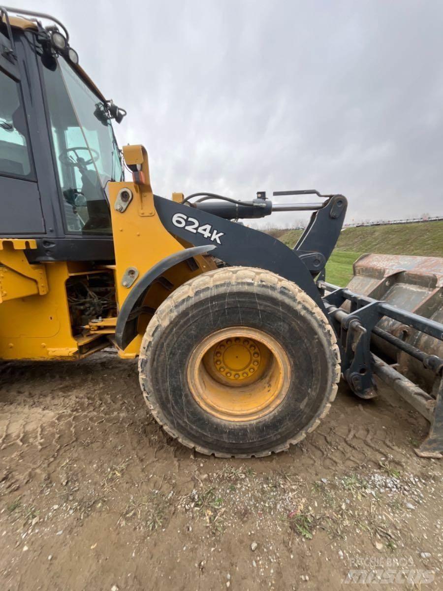 John Deere 624K ホイールローダー・タイヤショベル