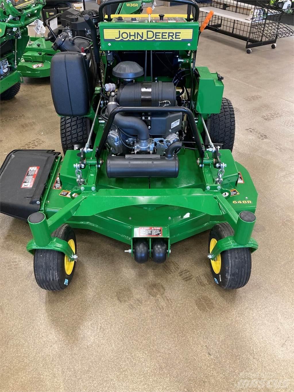 John Deere 648R 乗用・自走モア/芝刈り機