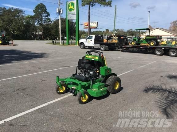 John Deere 648R 乗用・自走モア/芝刈り機
