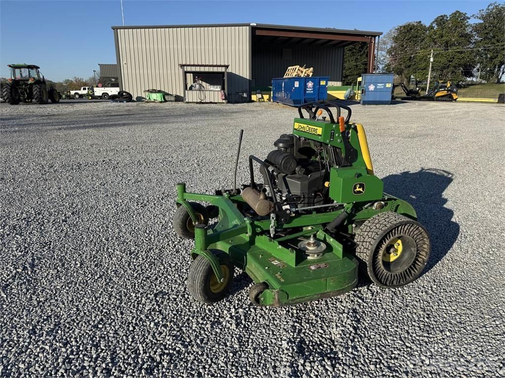 John Deere 661R 乗用・自走モア/芝刈り機