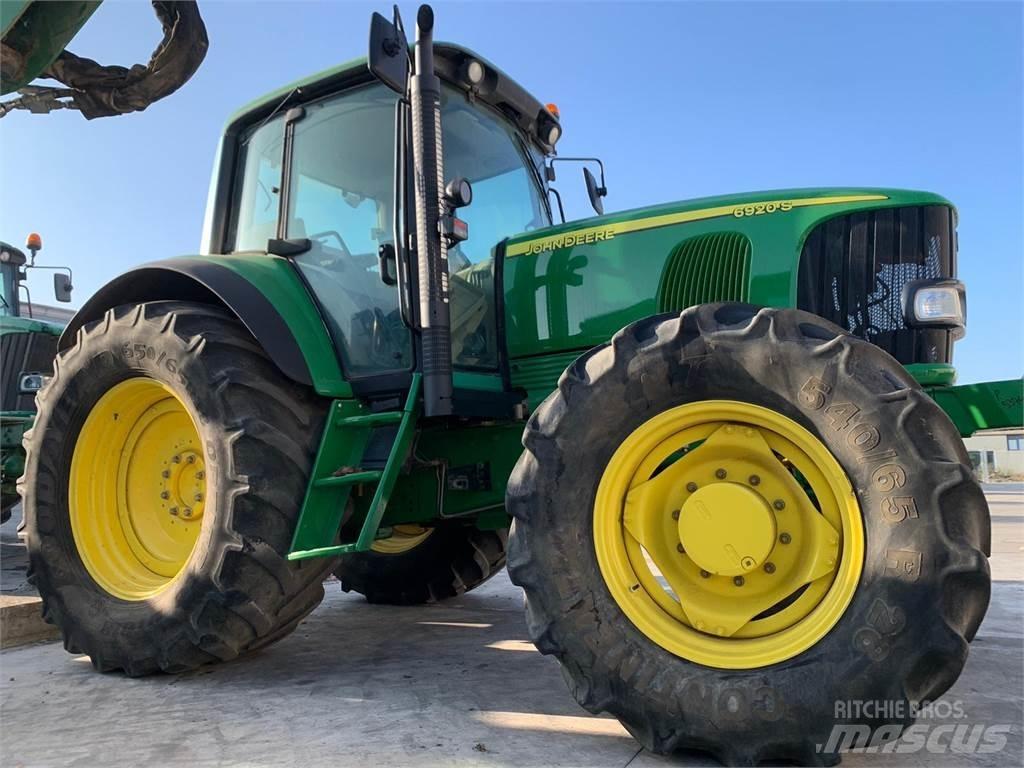 John Deere 6920 トラクター