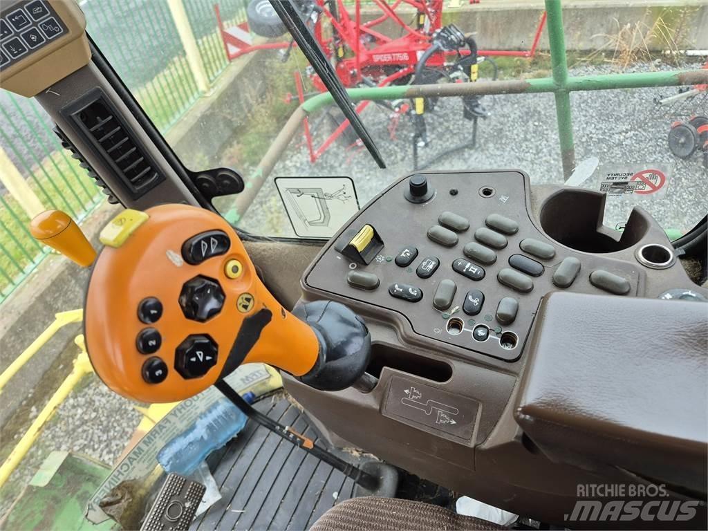 John Deere 7300 フォレージハーベスター