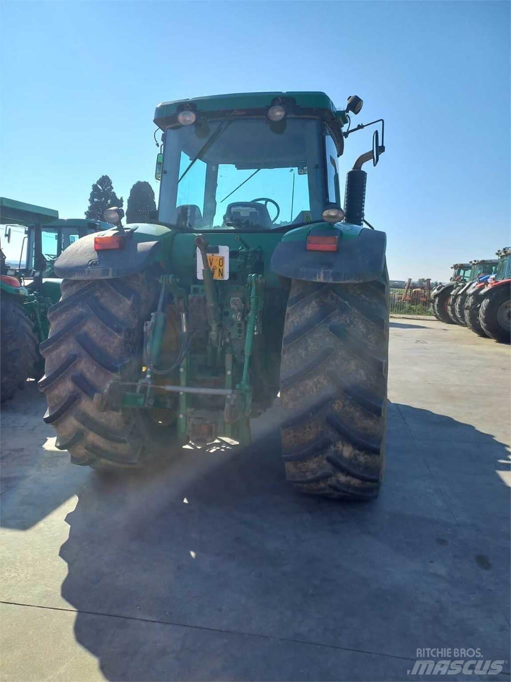 John Deere 7820 トラクター