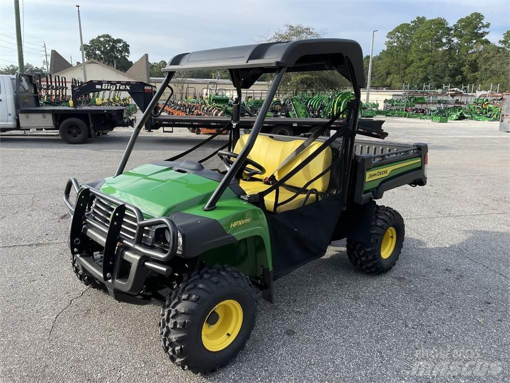 John Deere 815E ユーティリティー機械