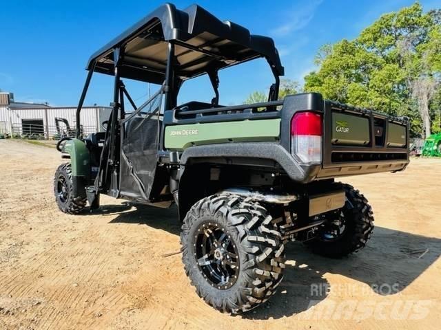 John Deere 825M ユーティリティー機械