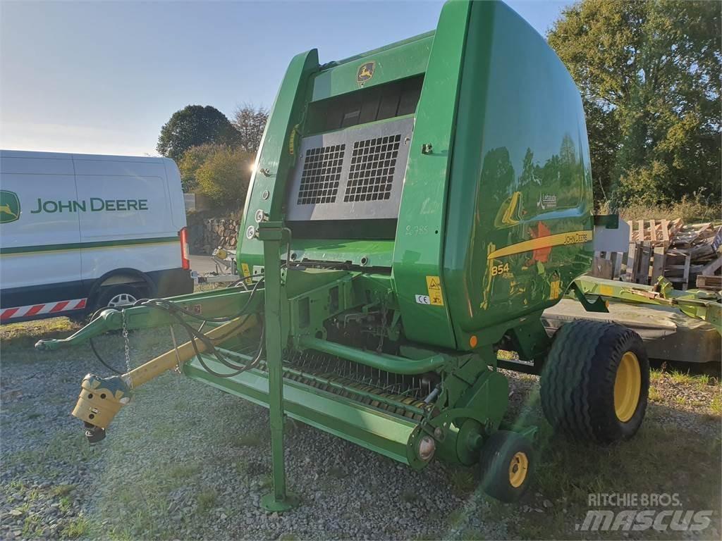 John Deere 854 ラウンドベーラー
