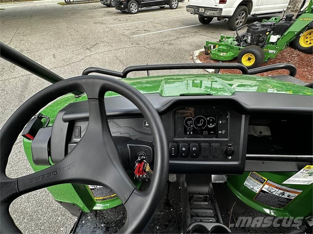 John Deere 855M ユーティリティー機械