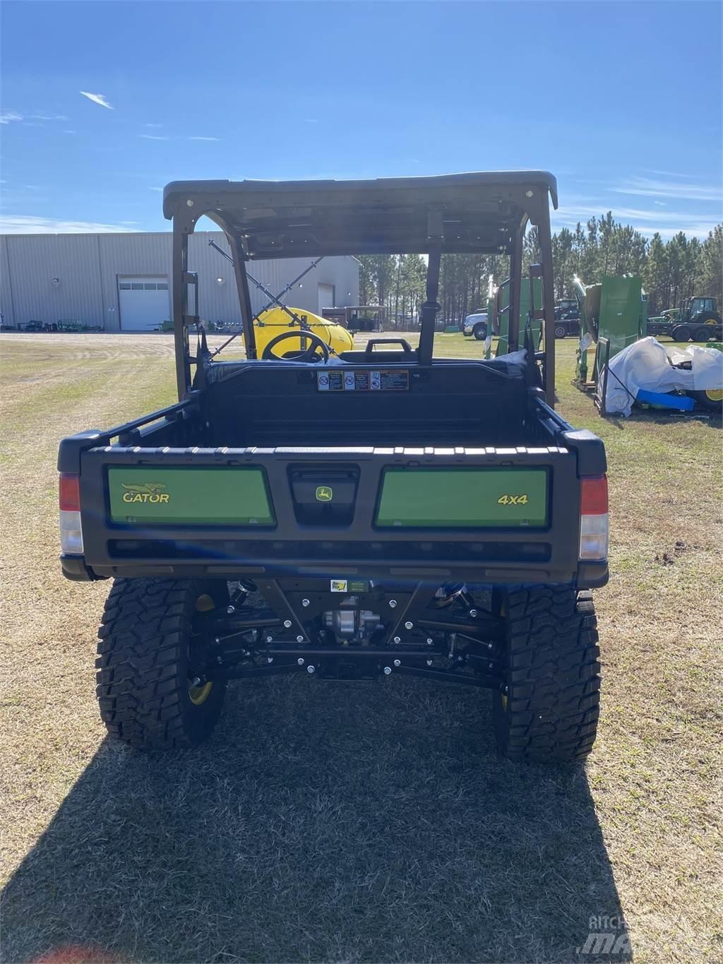 John Deere 865M ユーティリティー機械