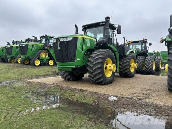 John Deere 9520R トラクター