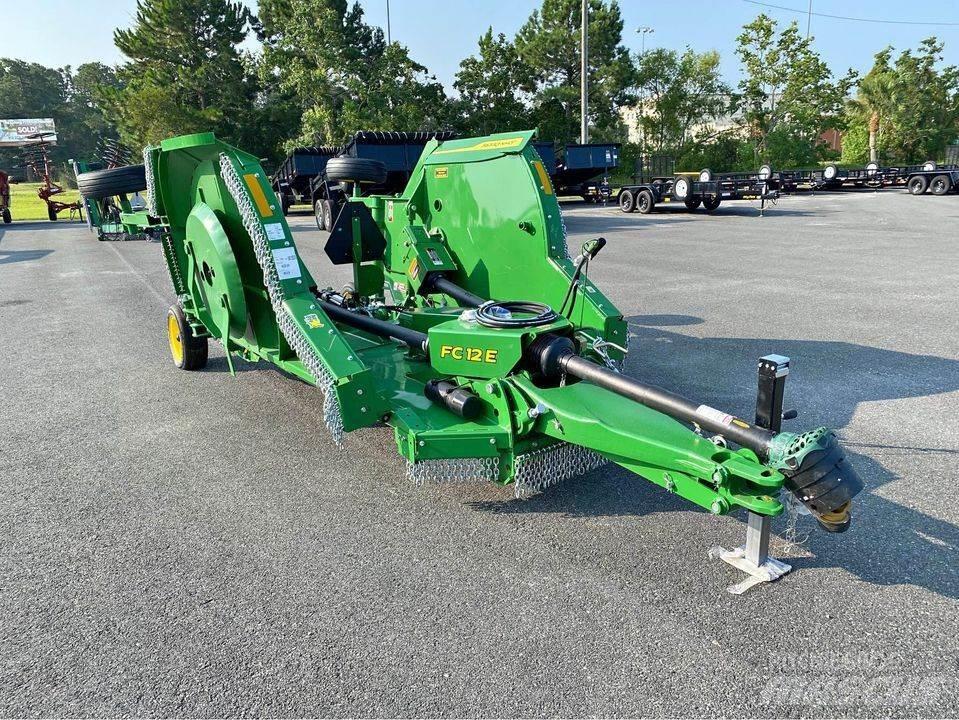 John Deere FC15E ベールシュレッダー、カッター、アンローラー