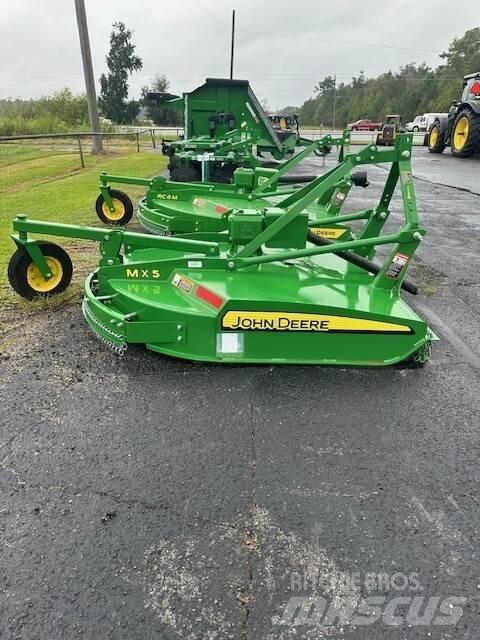 John Deere MX5 ベールシュレッダー、カッター、アンローラー