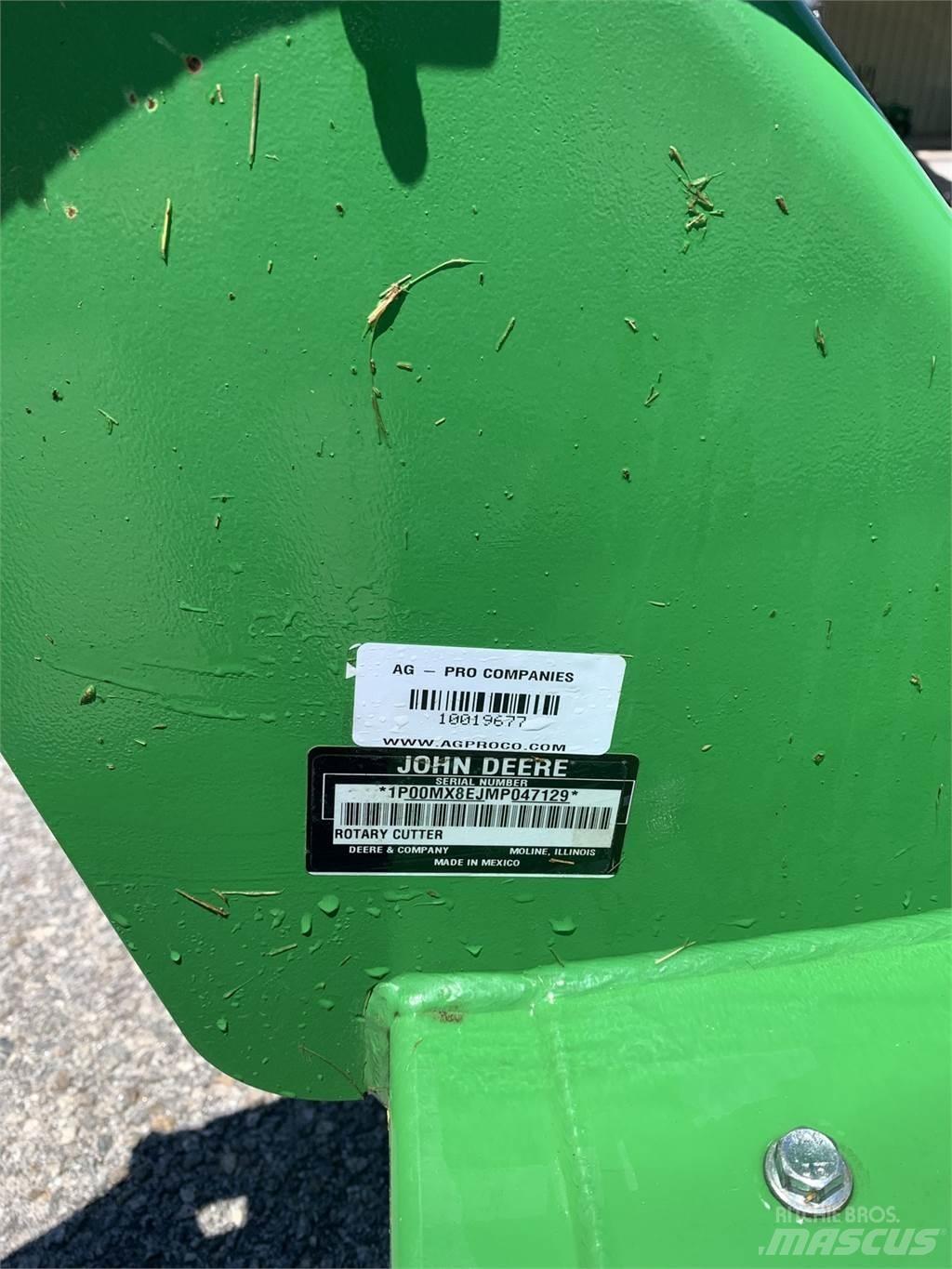 John Deere MX8 ベールシュレッダー、カッター、アンローラー