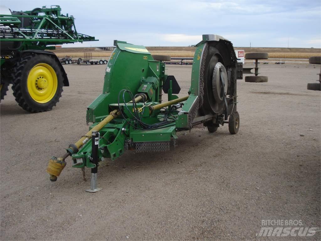John Deere R15 ベールシュレッダー、カッター、アンローラー