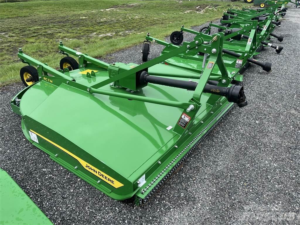 John Deere RC7M ベールシュレッダー、カッター、アンローラー