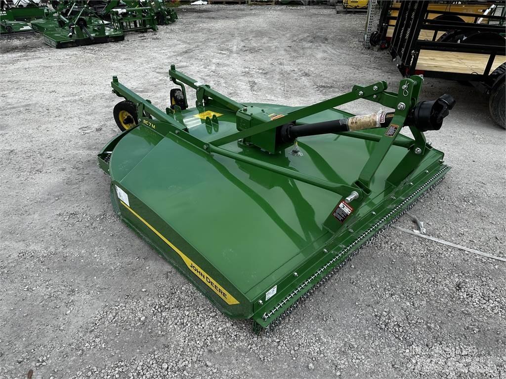 John Deere RC7M ベールシュレッダー、カッター、アンローラー