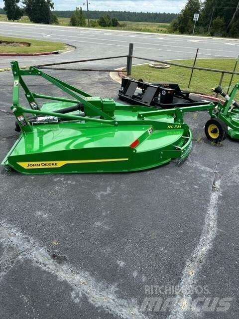 John Deere RC7M ベールシュレッダー、カッター、アンローラー