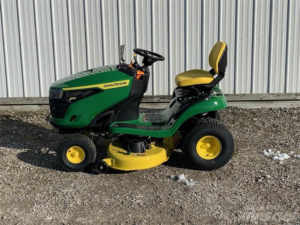 John Deere S110 乗用・自走モア/芝刈り機