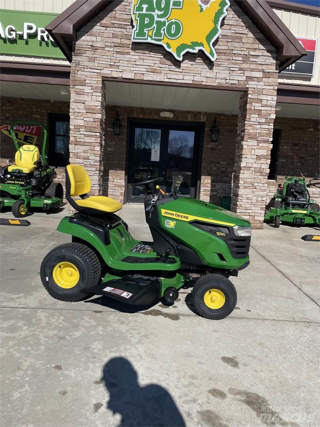 John Deere S120 乗用・自走モア/芝刈り機