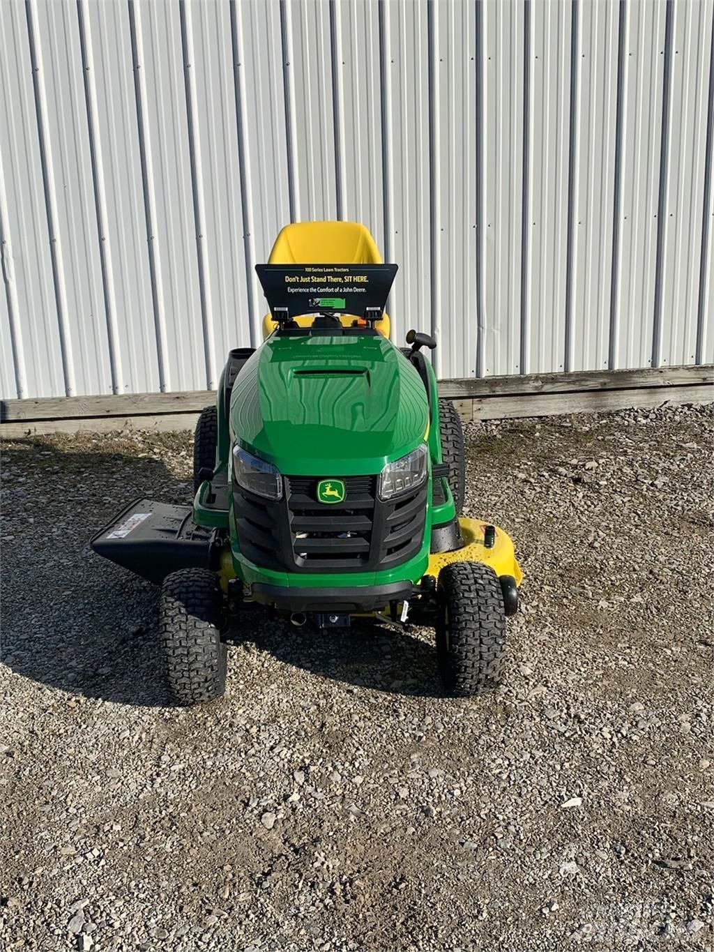 John Deere S120 乗用・自走モア/芝刈り機