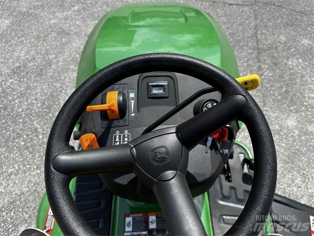 John Deere S120 乗用・自走モア/芝刈り機