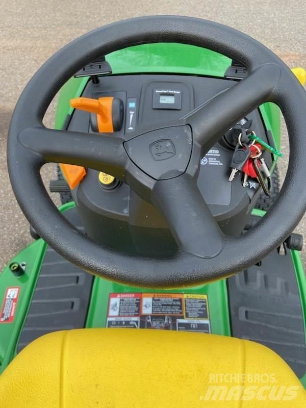 John Deere S120 乗用・自走モア/芝刈り機