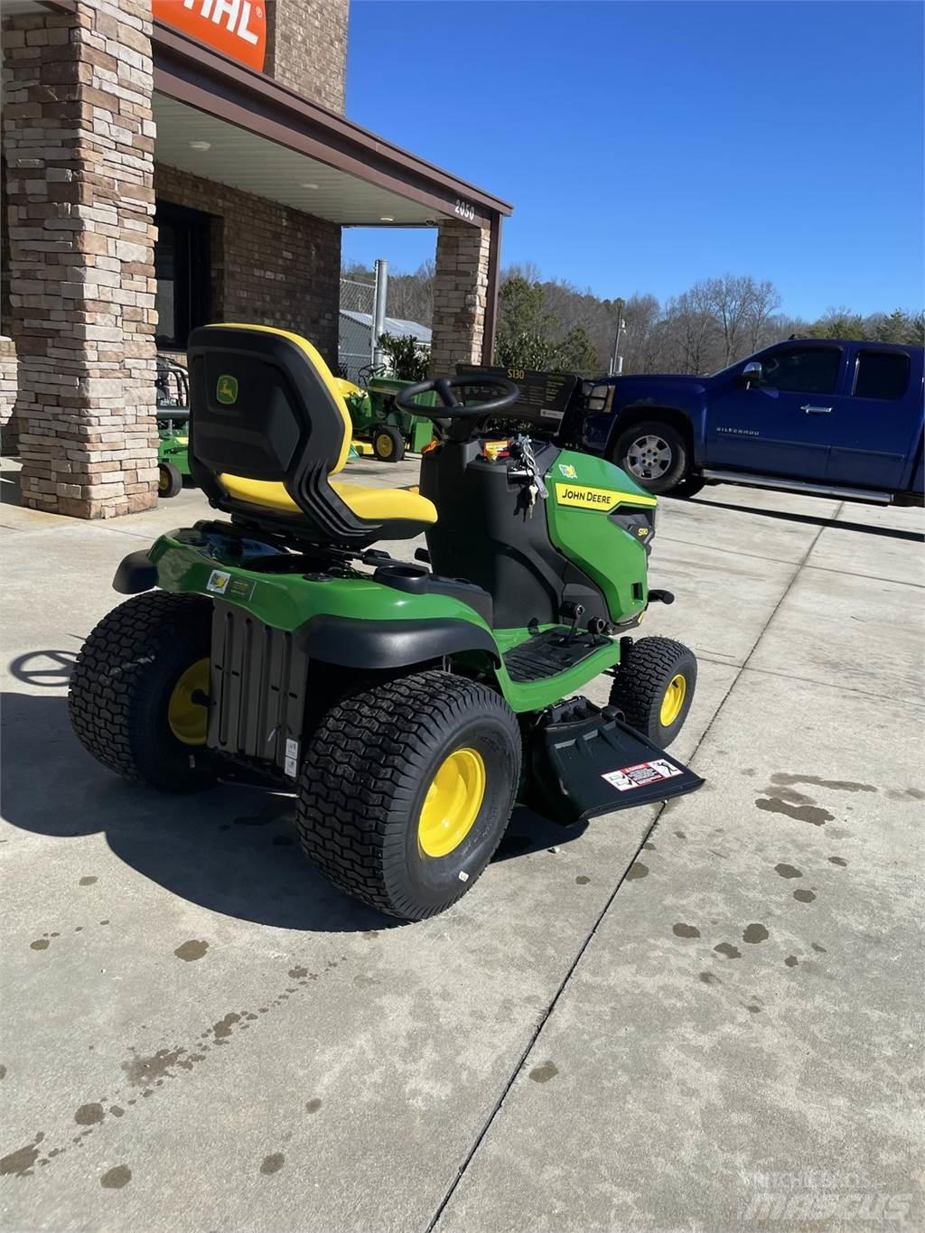 John Deere S130 乗用・自走モア/芝刈り機