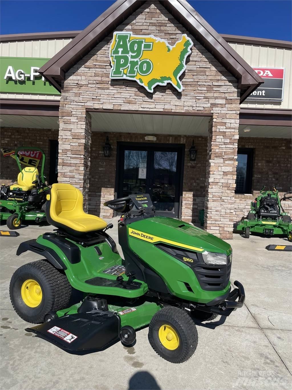 John Deere S160 コンパクトトラクター