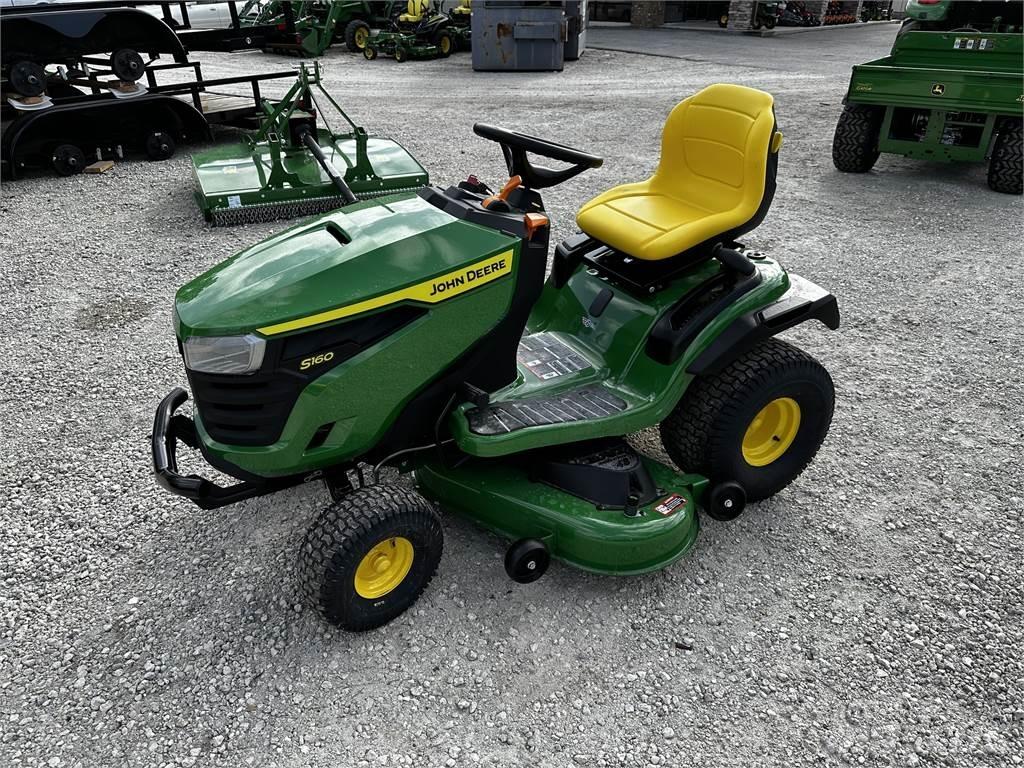 John Deere S160 コンパクトトラクター