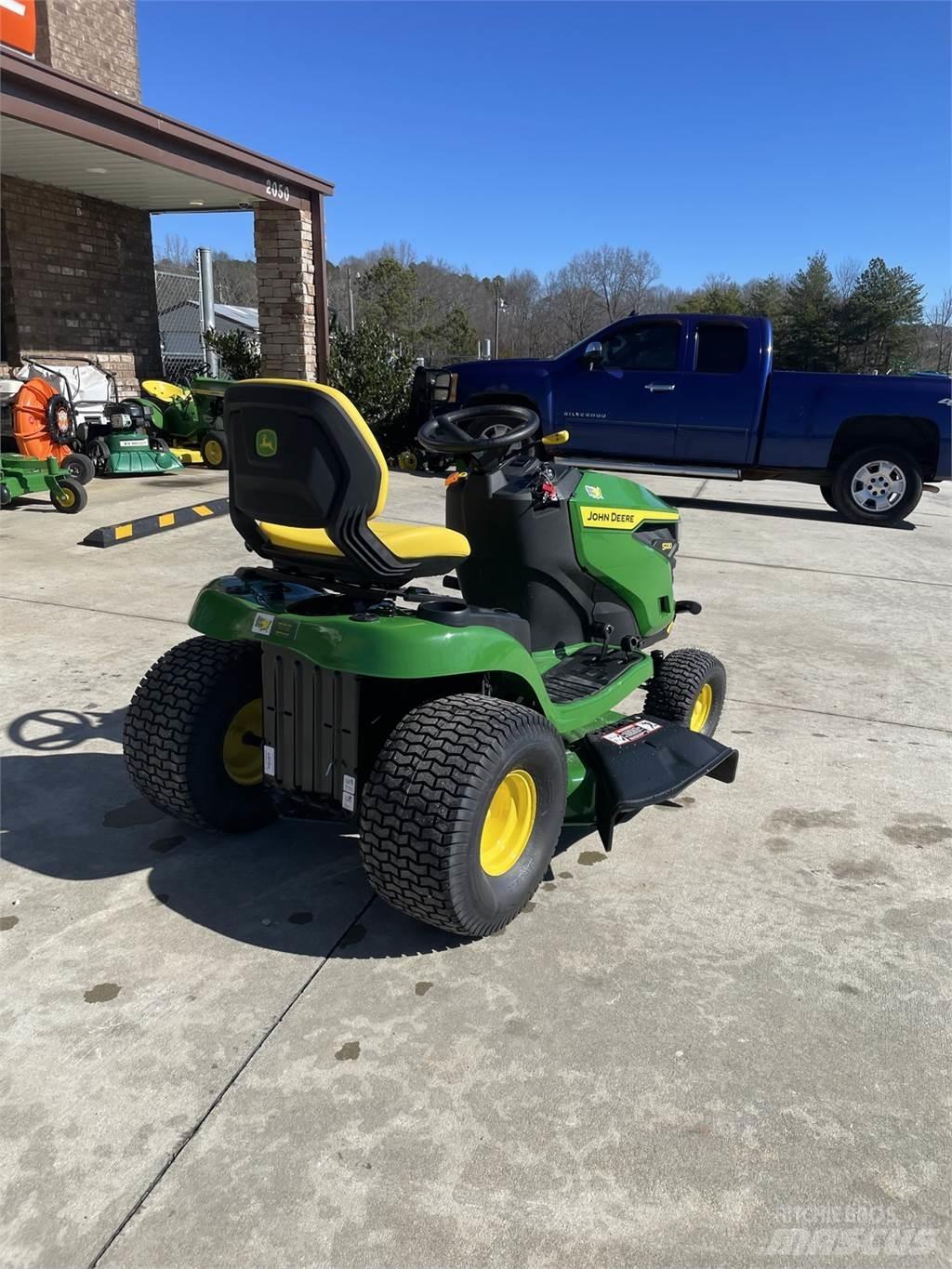 John Deere S220 乗用・自走モア/芝刈り機