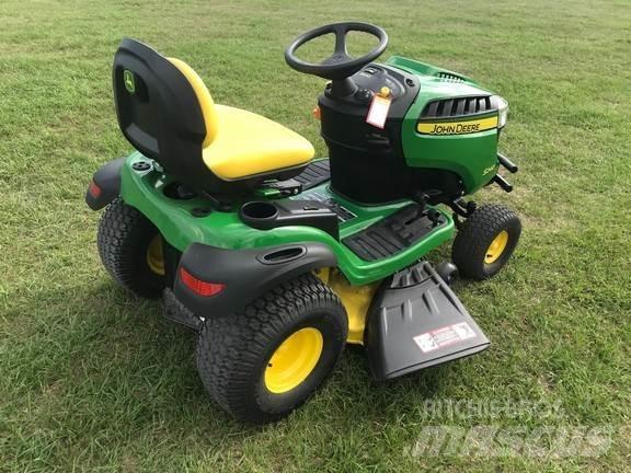 John Deere S240 コンパクトトラクター