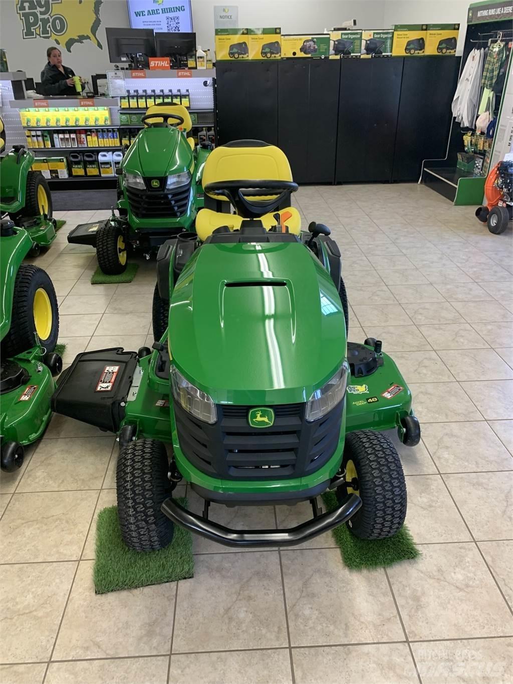 John Deere S240 コンパクトトラクター