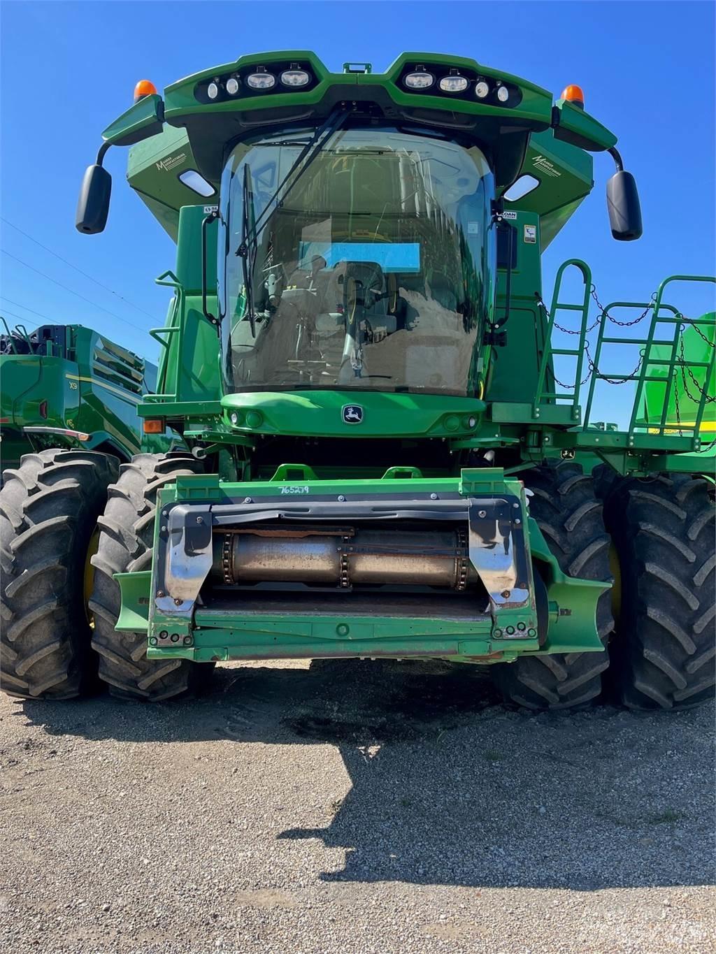 John Deere S680 コンバイン