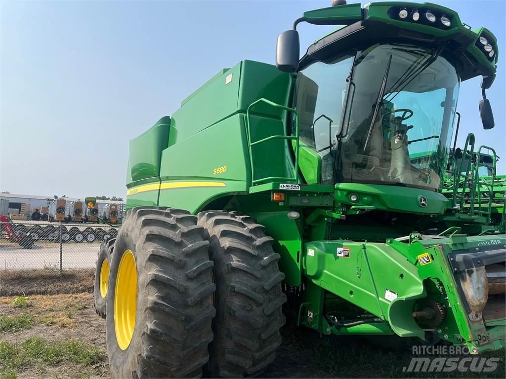 John Deere S680 コンバイン